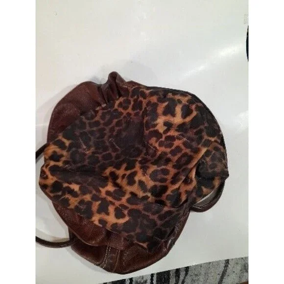 Leather Purse B.MAKOWSKY Raisin Brown Belted Clip Shoulder Bag -VERY NICE - Picture 11 of 16